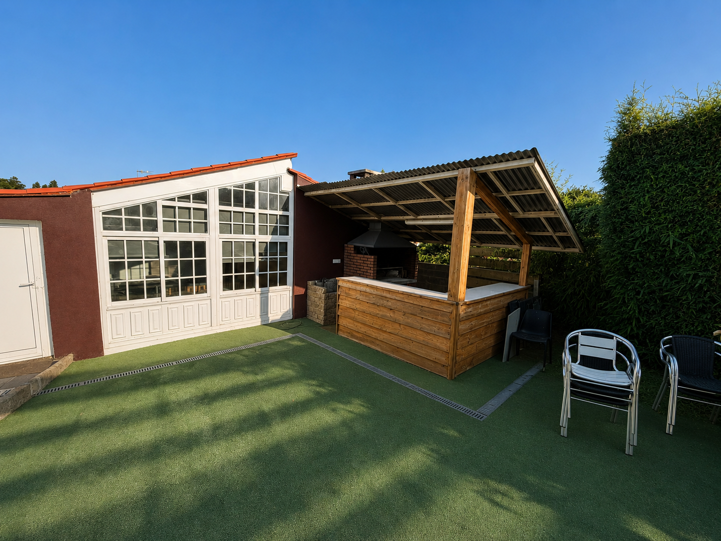 Zona exterior de barbacoa
